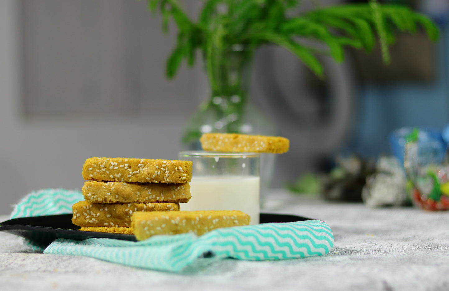 Erika’s Gluten-free Sesame Rice Cake Rusk 100gm - Erika's Gluten Free